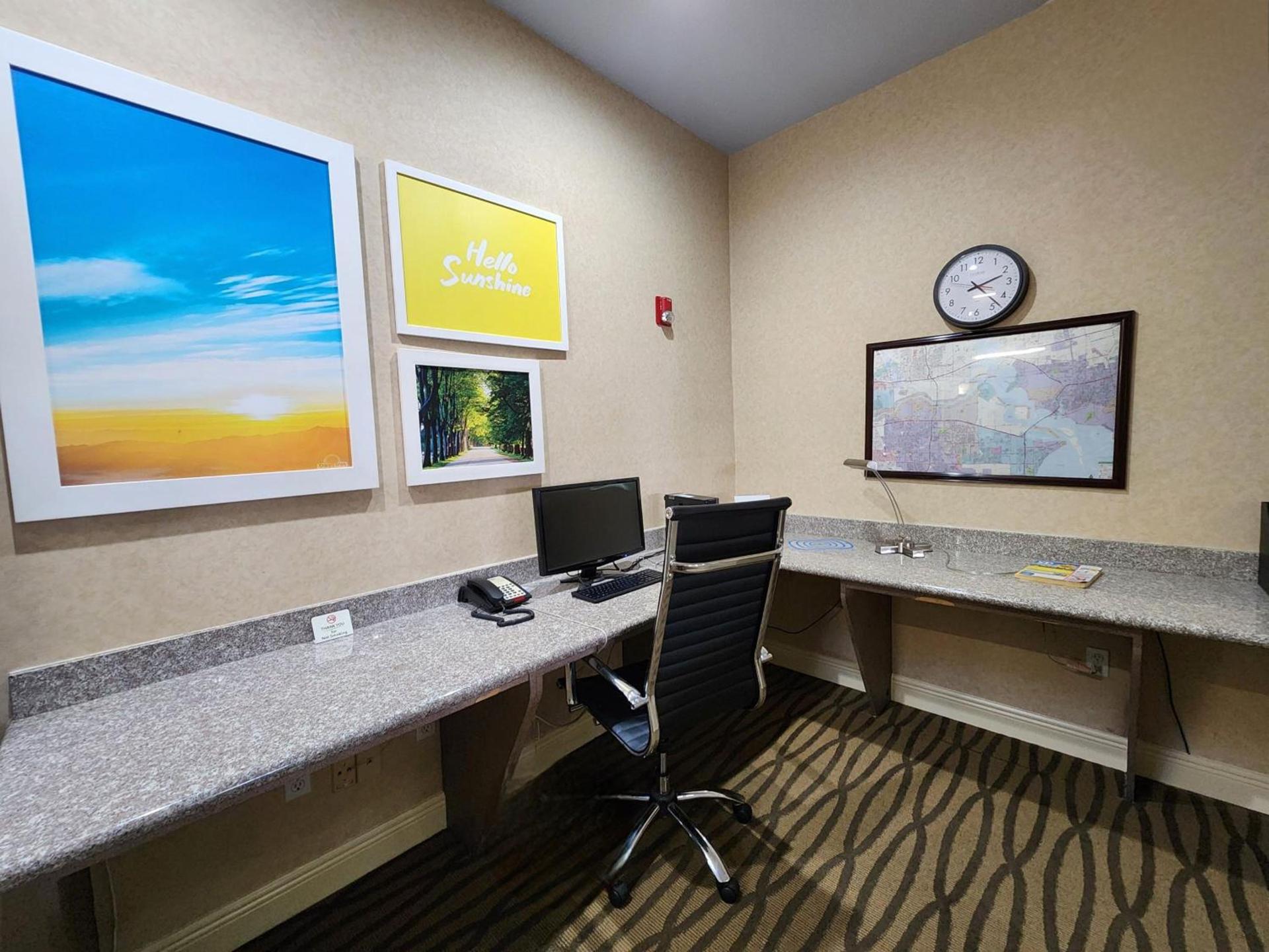 Studio 6 Suites Pasadena, TX photo 58