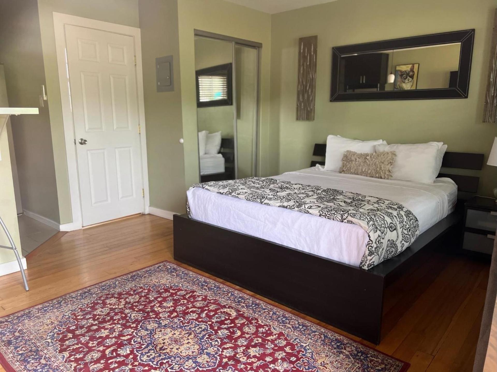 The Flagstone Boutique Inn & Suites photo 4