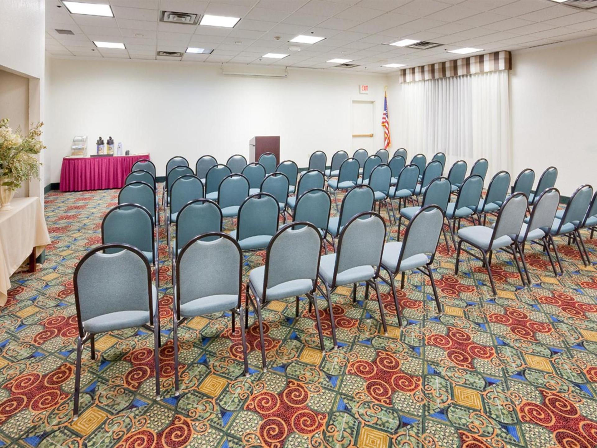 Baymont by Wyndham East Windsor Bradley Airport photo 10