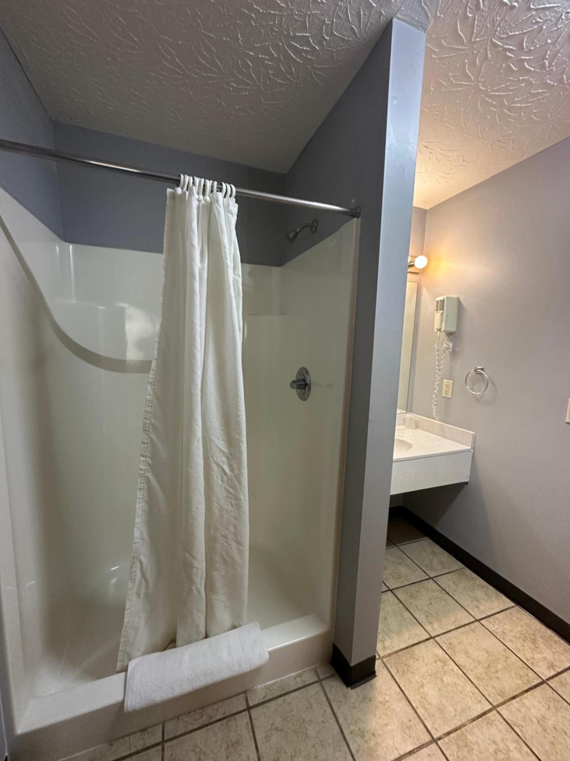 Fairway Inn Florence Indiana photo 9