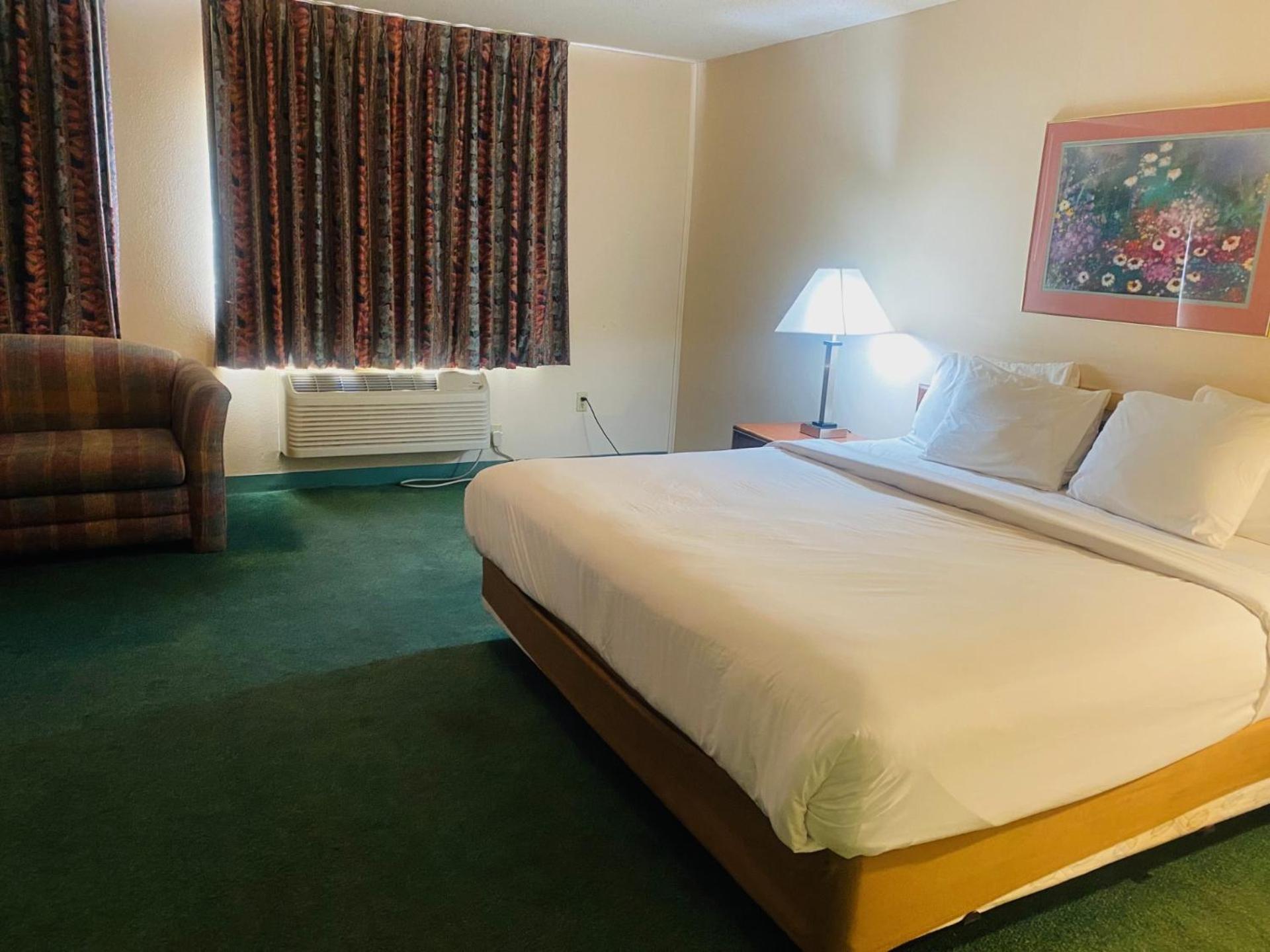 Norwood Inn Statefare Grounds photo 12
