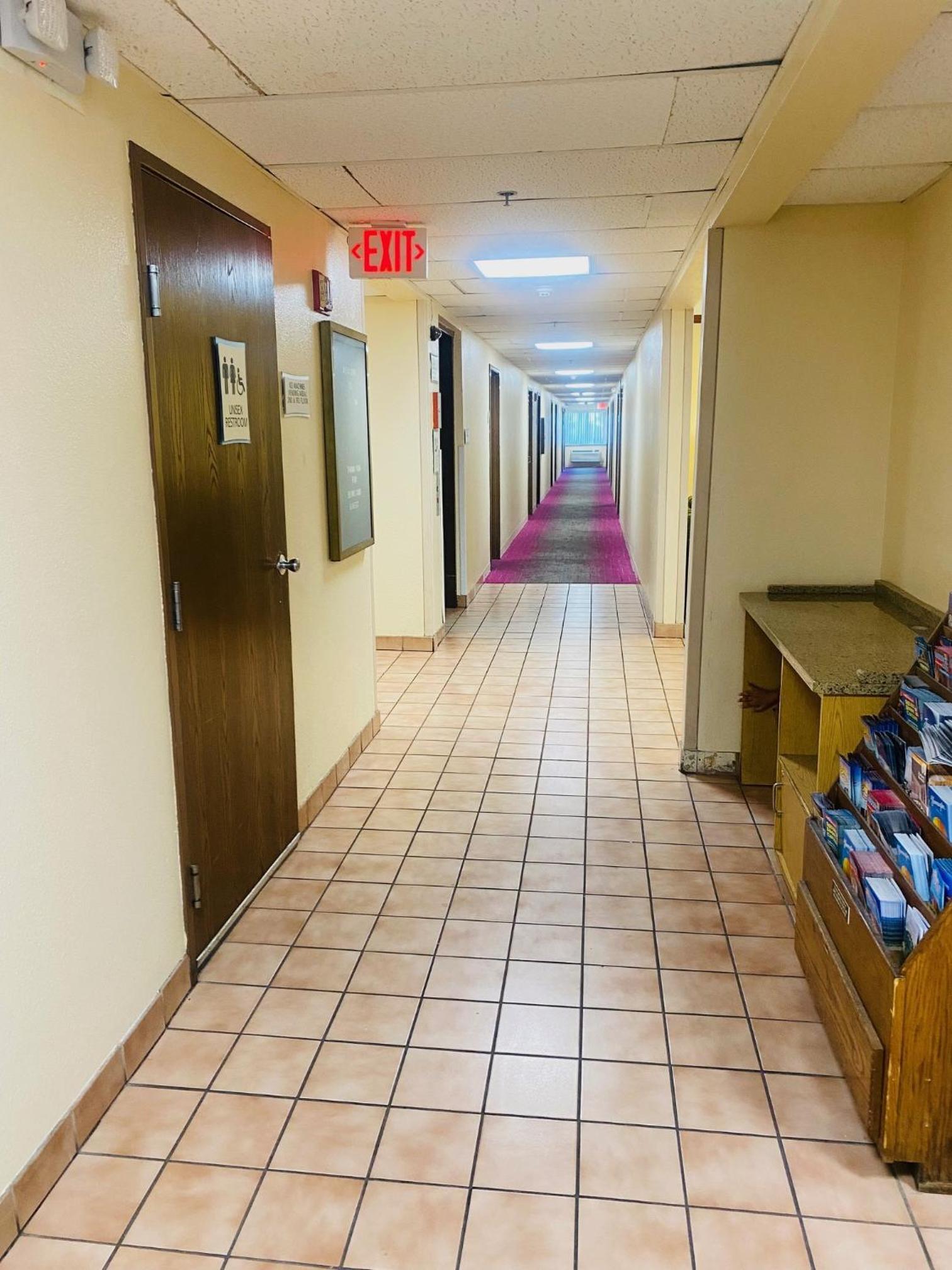 Norwood Inn Statefare Grounds photo 13