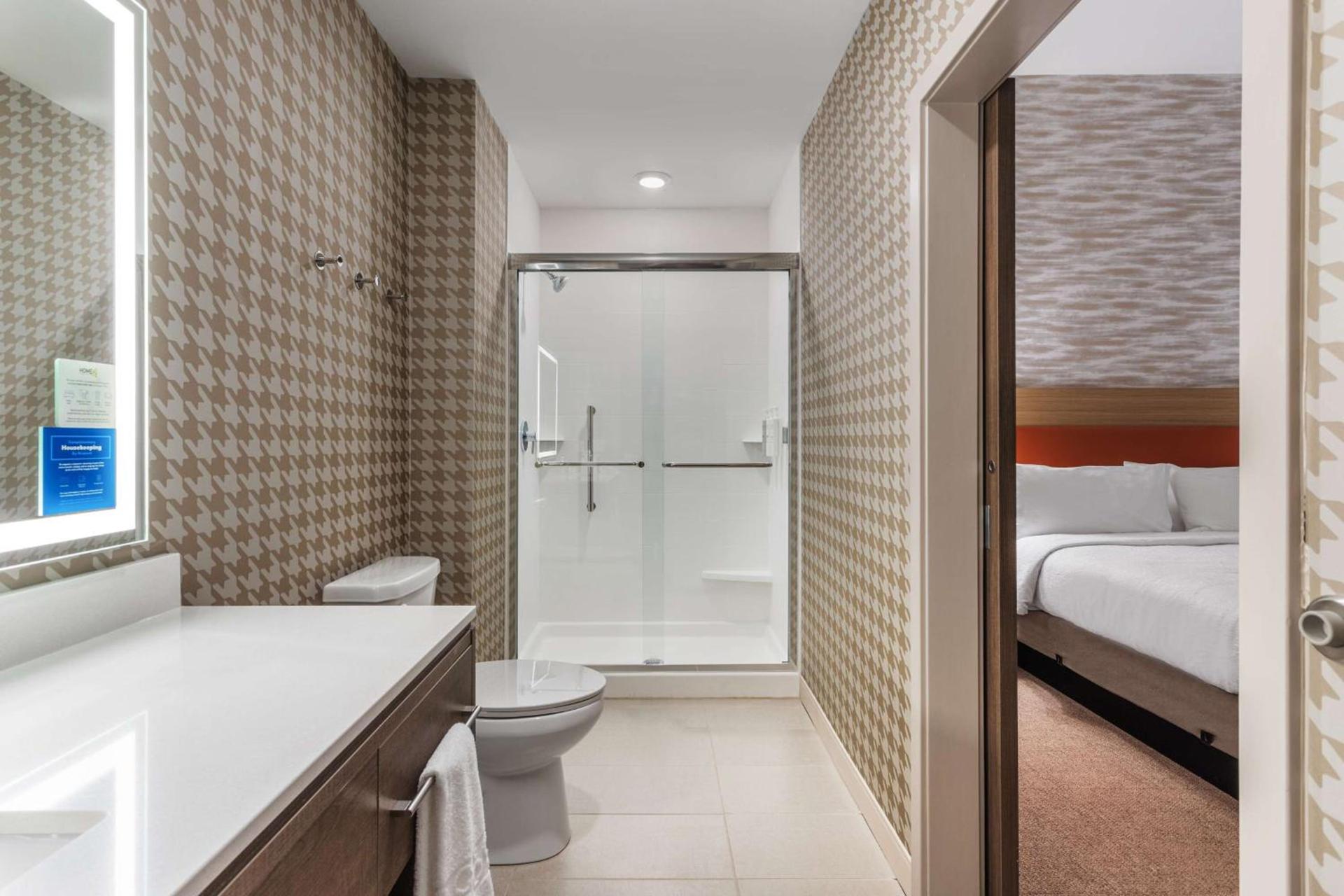 Home2 Suites By Hilton Cedar Rapids Westdale photo 18