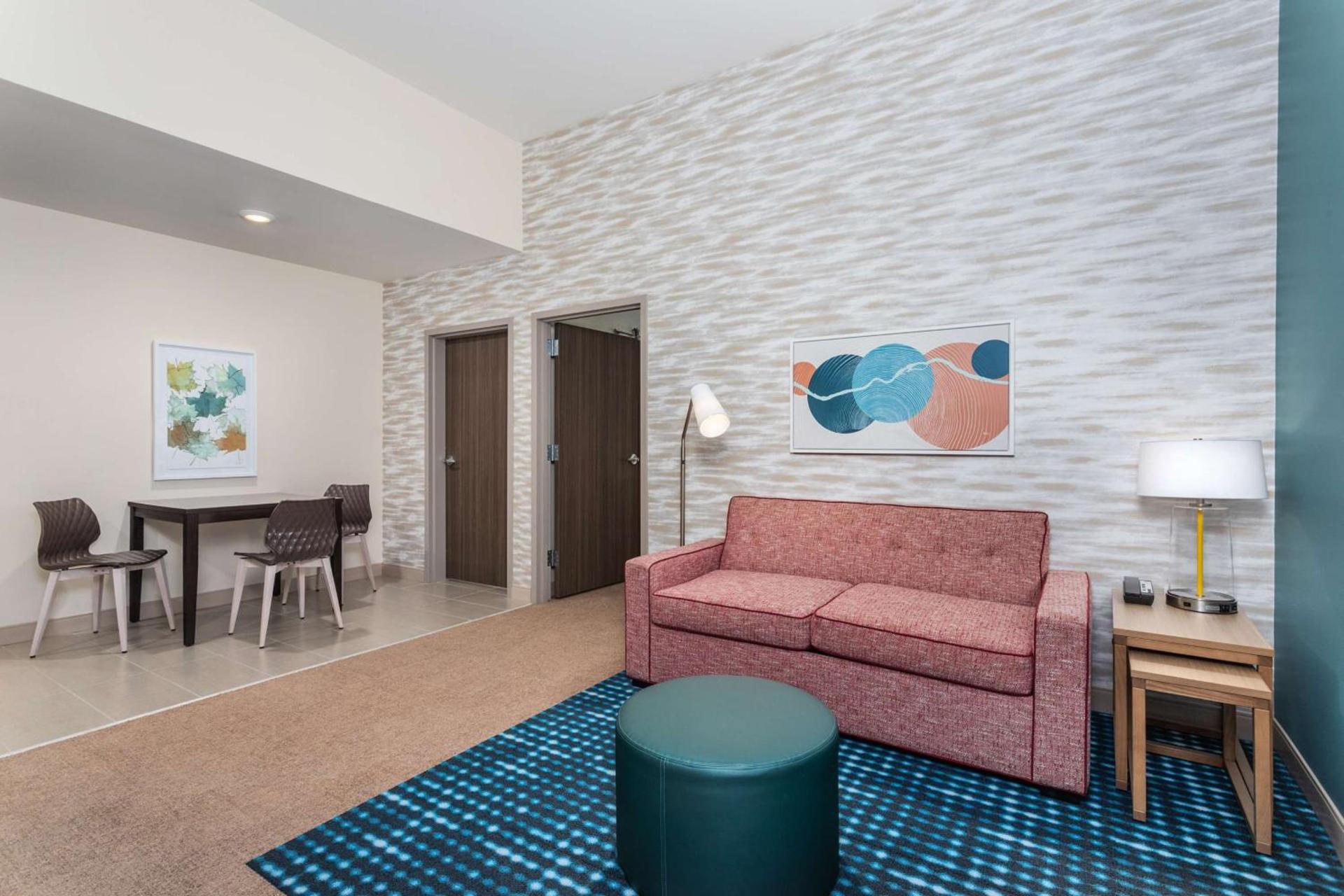 Home2 Suites By Hilton Cedar Rapids Westdale photo 23