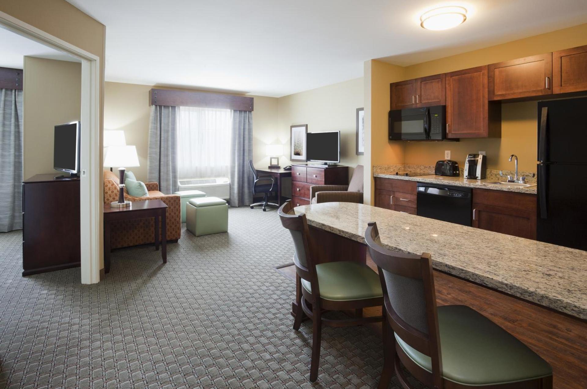 GrandStay Hotel & Suites - Morris photo 17