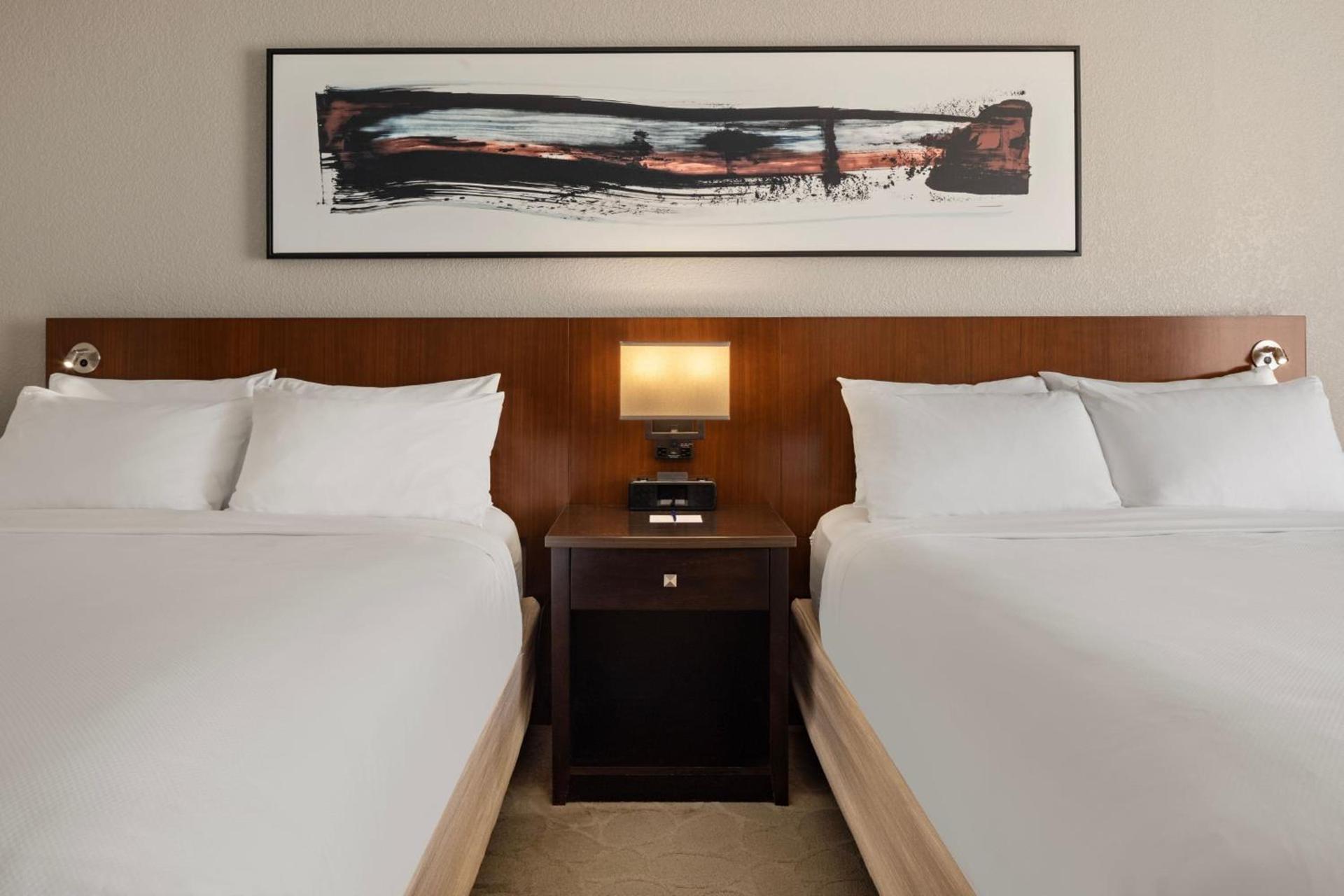 Delta Hotels by Marriott Minneapolis Northeast photo 14