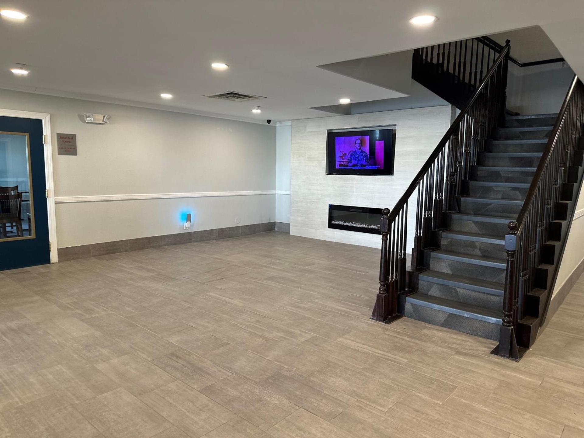 Hawthorn Extended Stay by Wyndham Hobbs photo 13