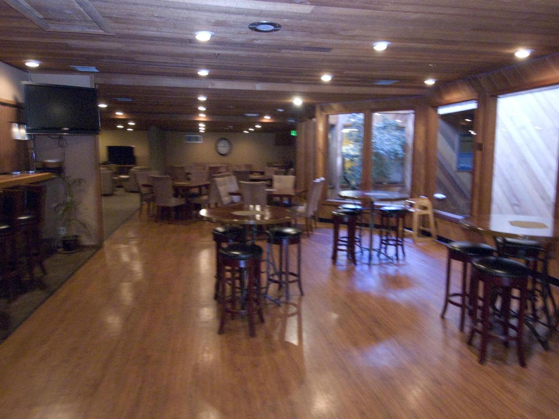 Snowcreek Resort Vacation Rentals photo 35