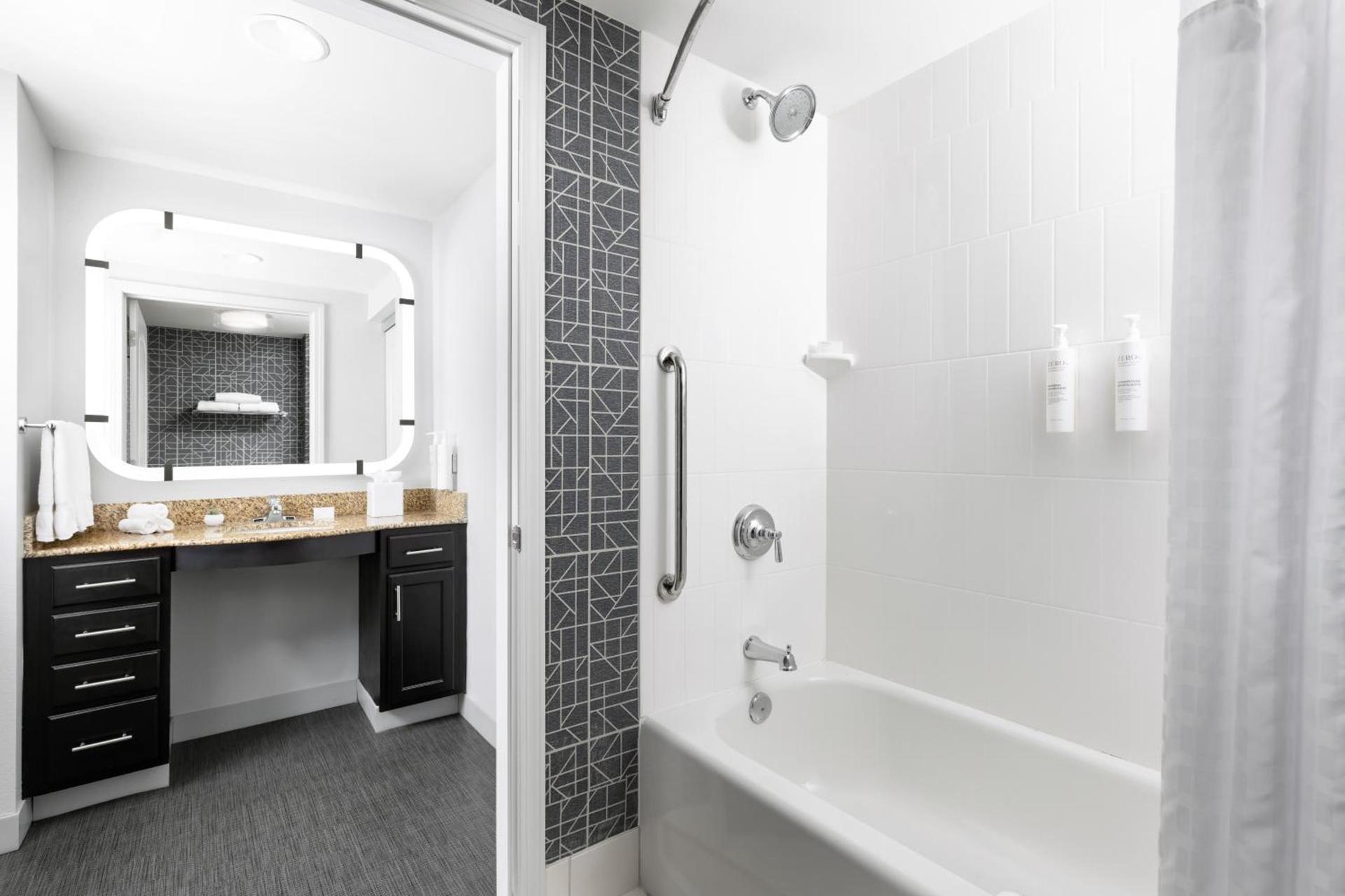 Homewood Suites by Hilton Manchester/Airport photo 28