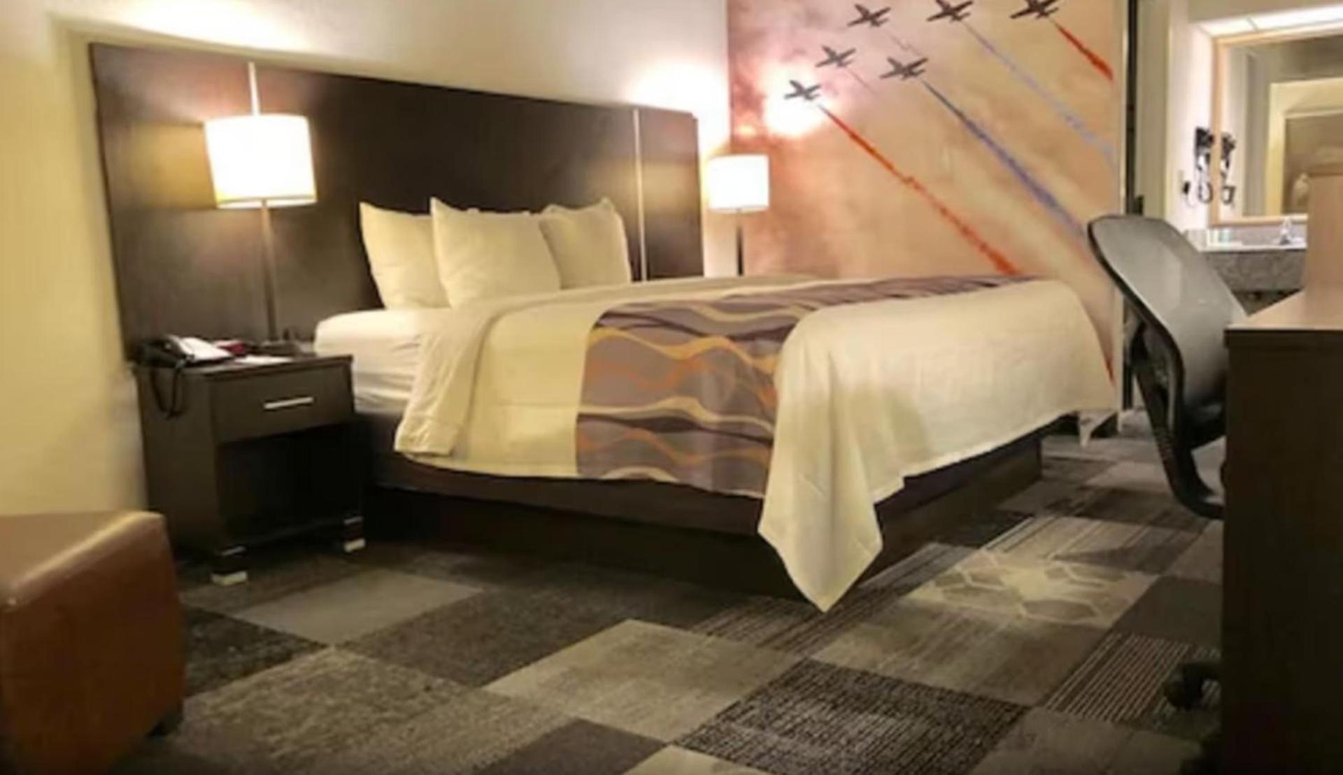 Days Inn by Wyndham Eglin AFB photo 38