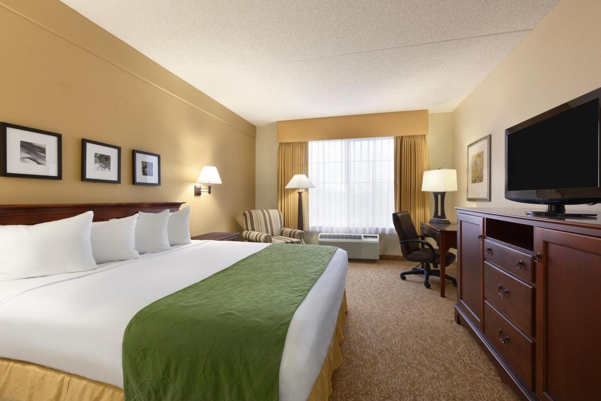 Country Inn & Suites by Radisson, Mesa, AZ photo 3