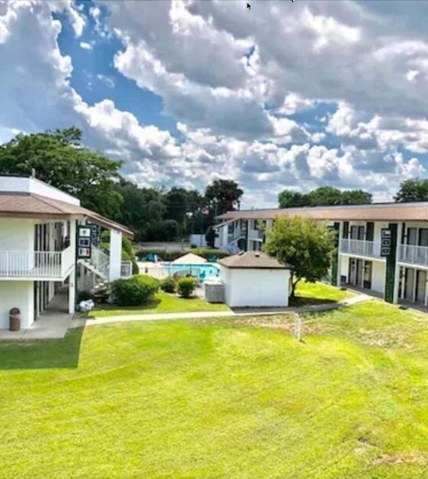 Days Inn by Wyndham Eglin AFB — hotel in Niceville