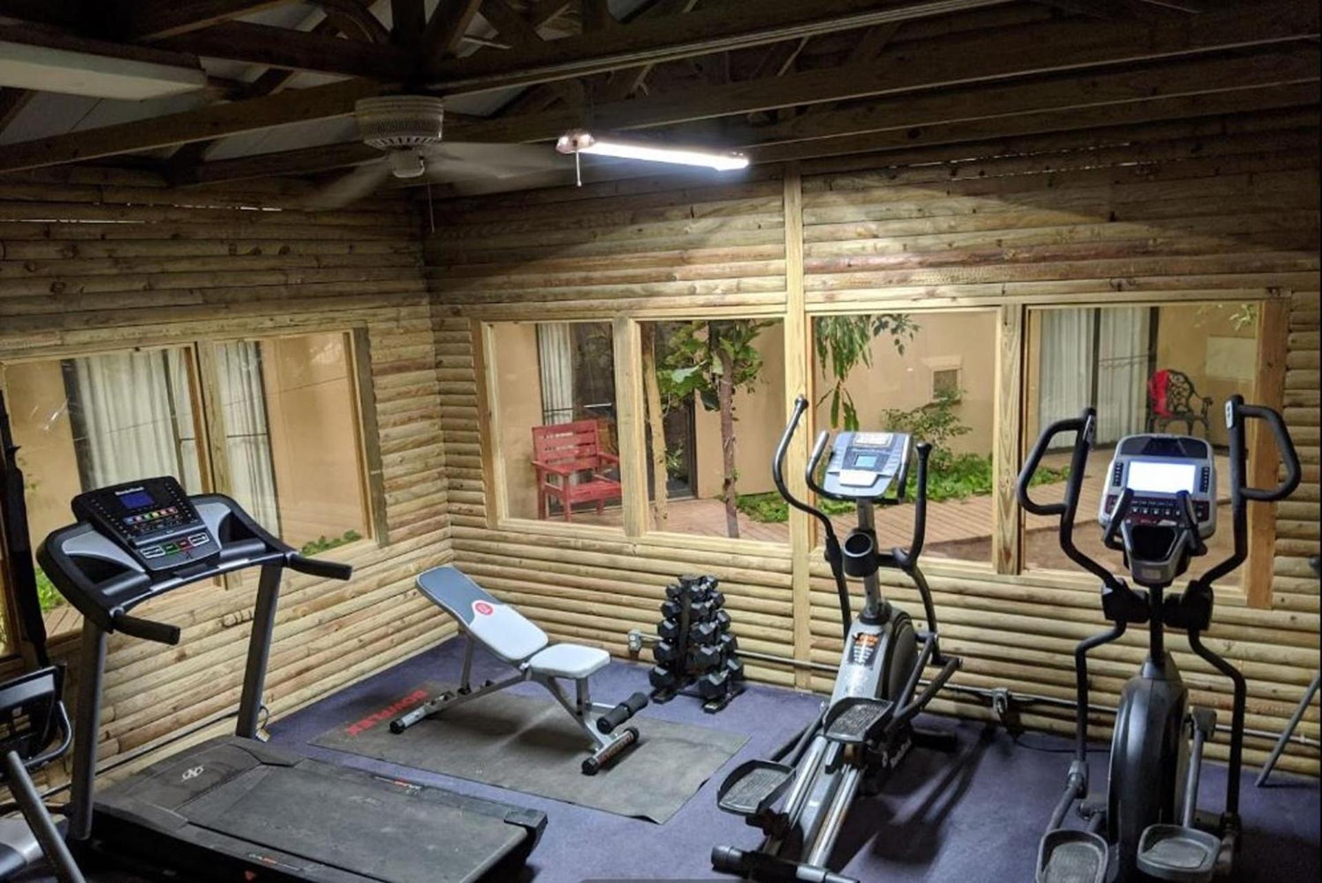 Atrium Inn photo 20