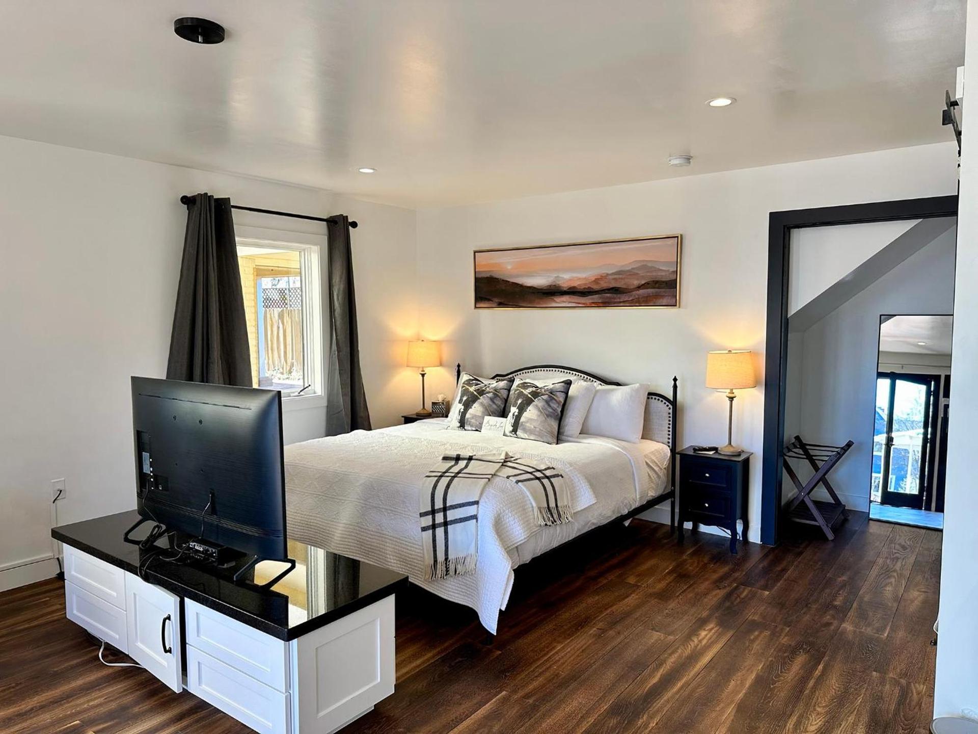 Bespoke Inn Flagstaff photo 77
