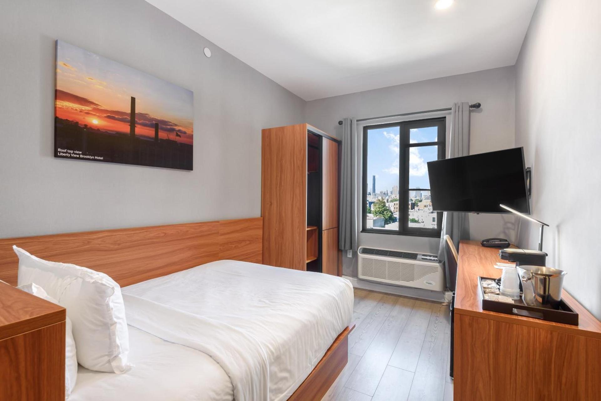 Liberty View Brooklyn Hotel photo 38