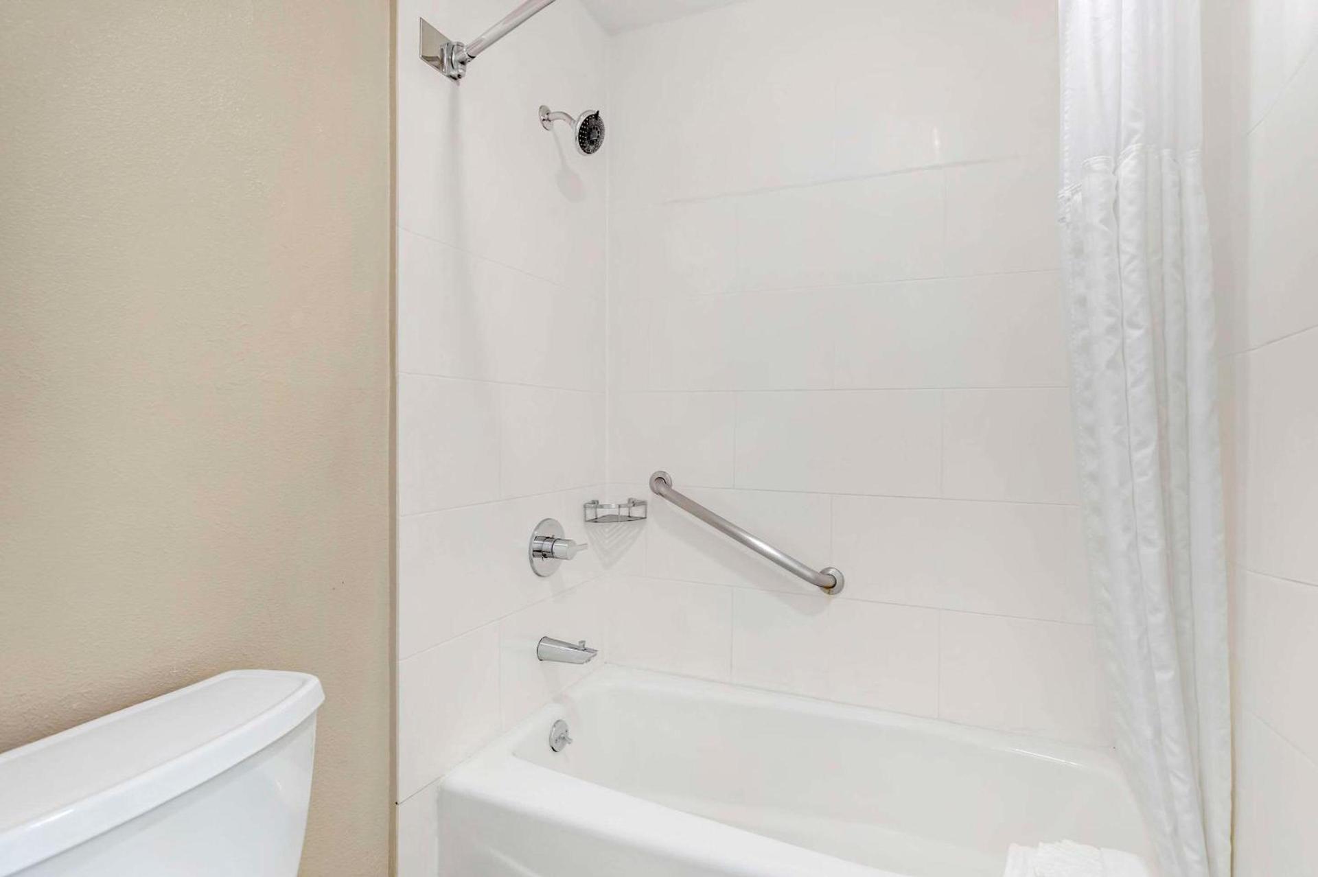Comfort Inn Santa Monica - West Los Angeles photo 80
