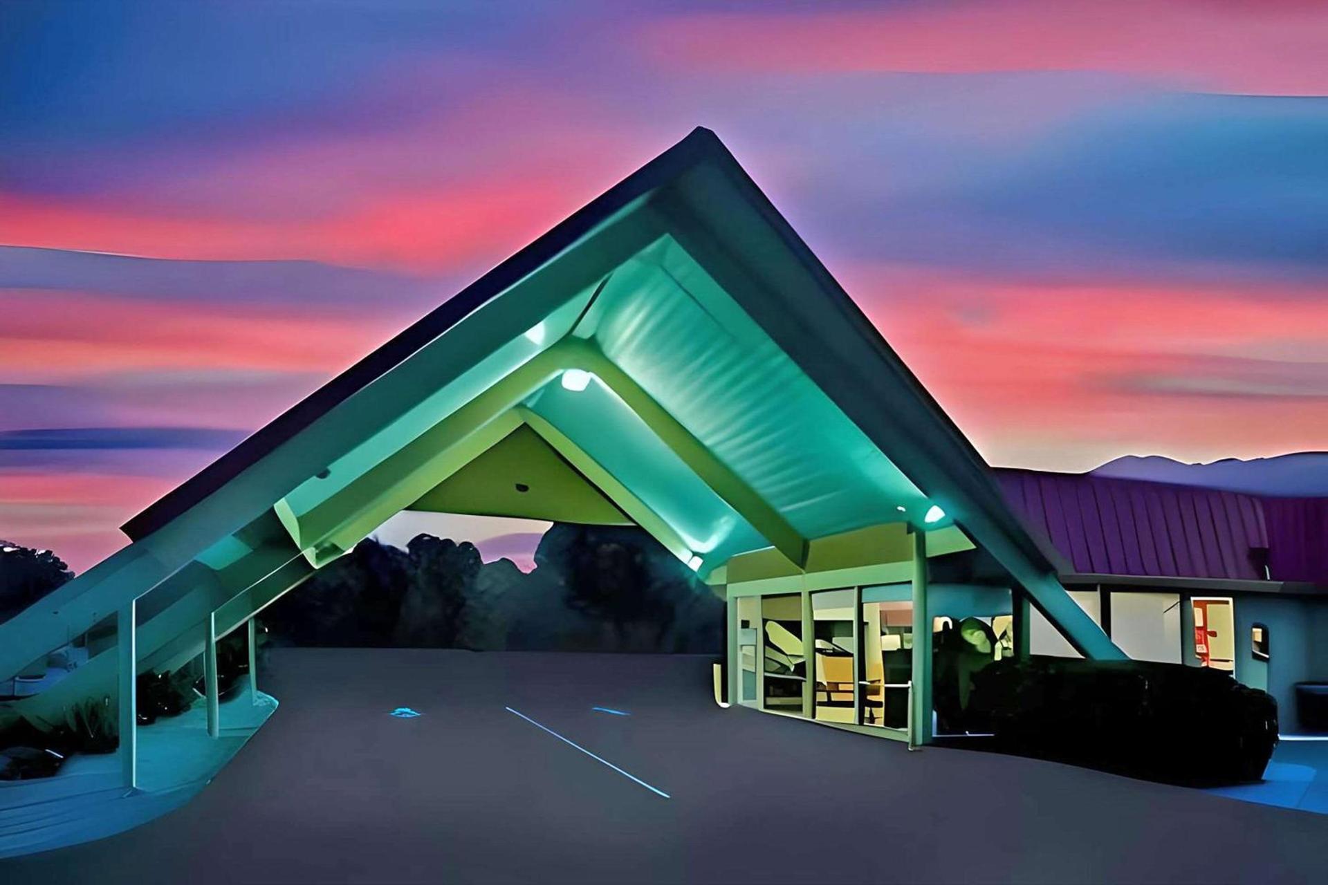 Travelodge by Wyndham Red Bluff South of Redding photo 2