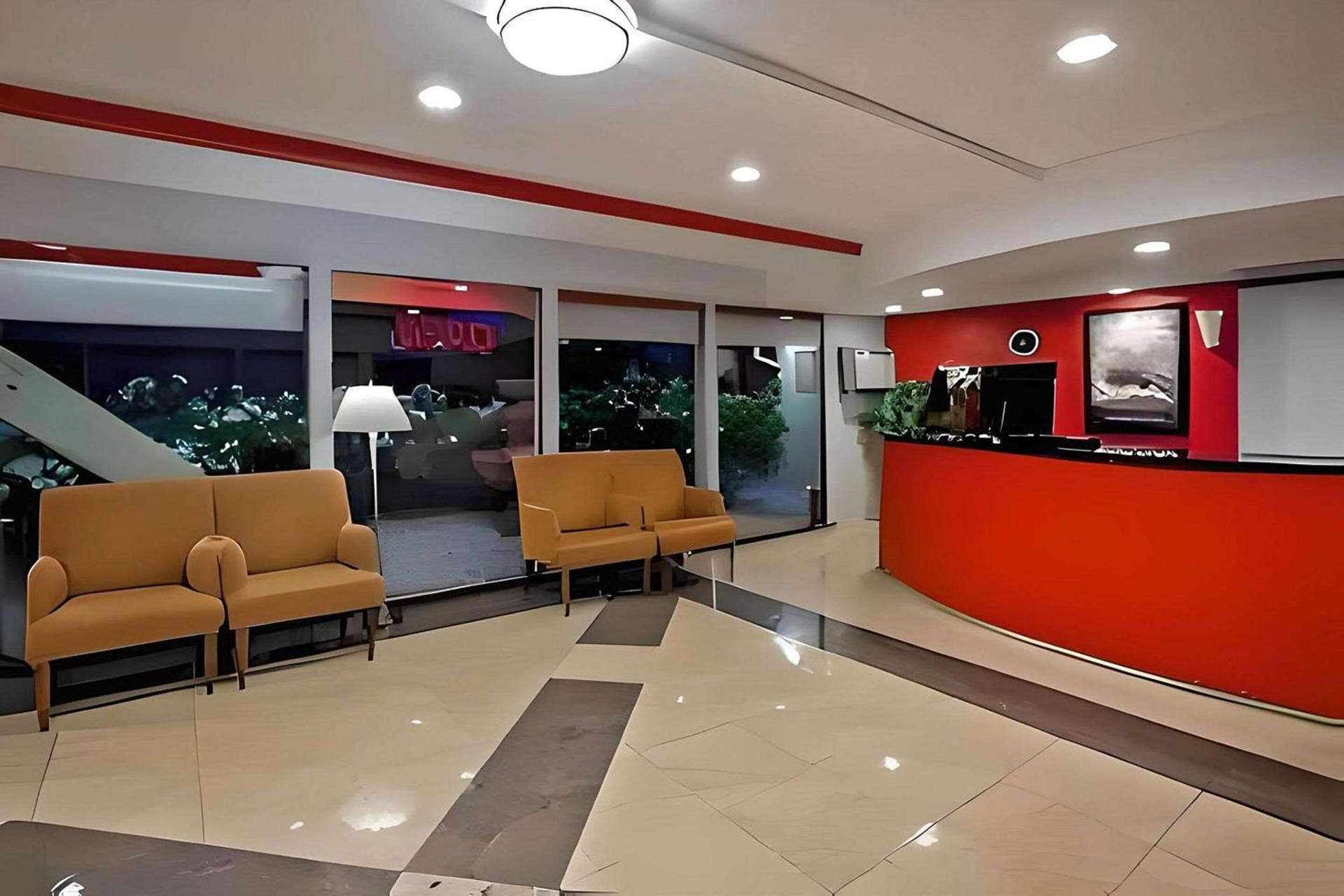 Travelodge by Wyndham Red Bluff South of Redding photo 3