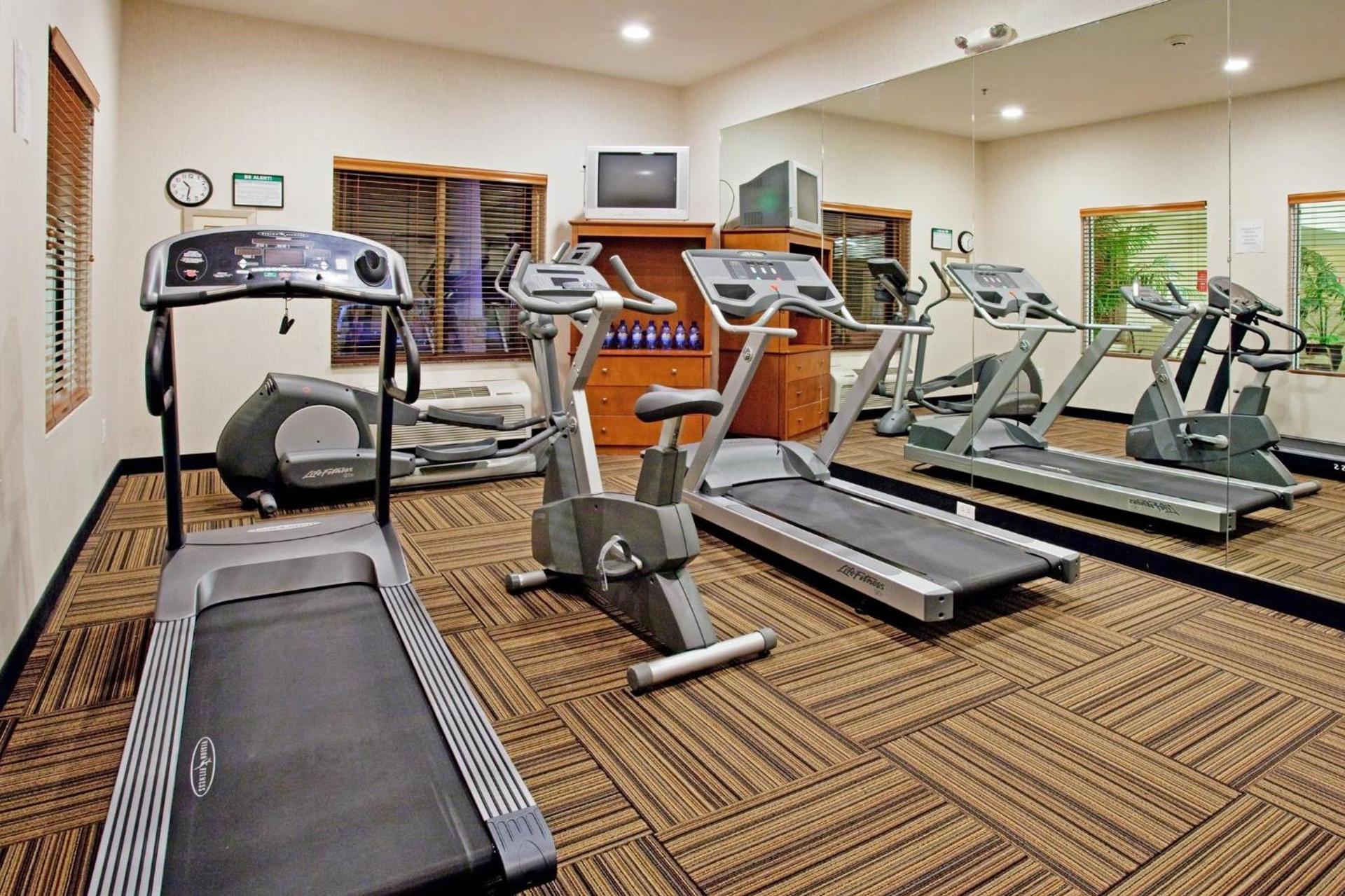 Holiday Inn Express Hotel Vernal by IHG photo 16