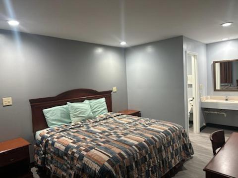 Sky Inn Hotel photo 2