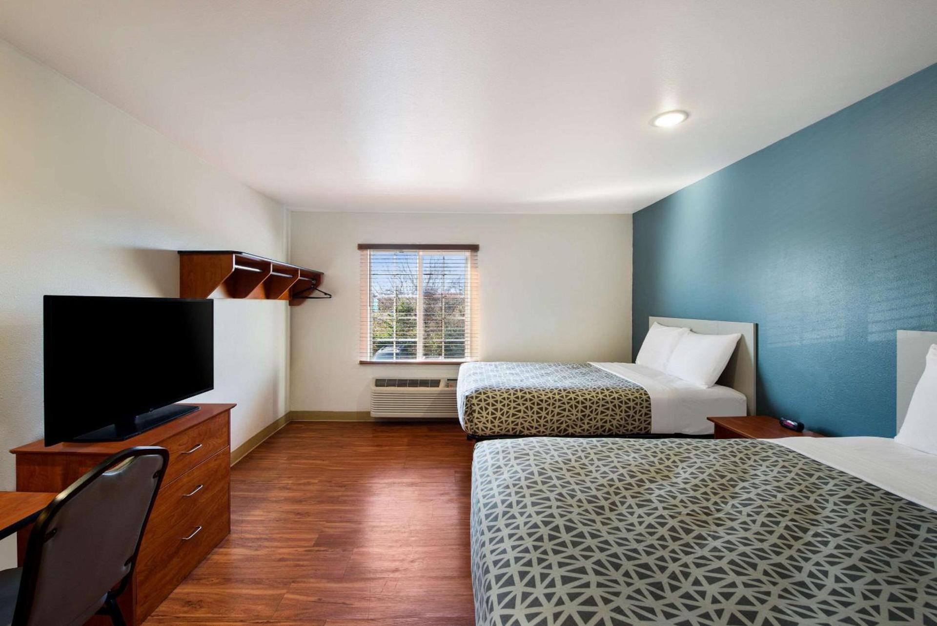 WoodSpring Suites Columbus Southeast photo 21