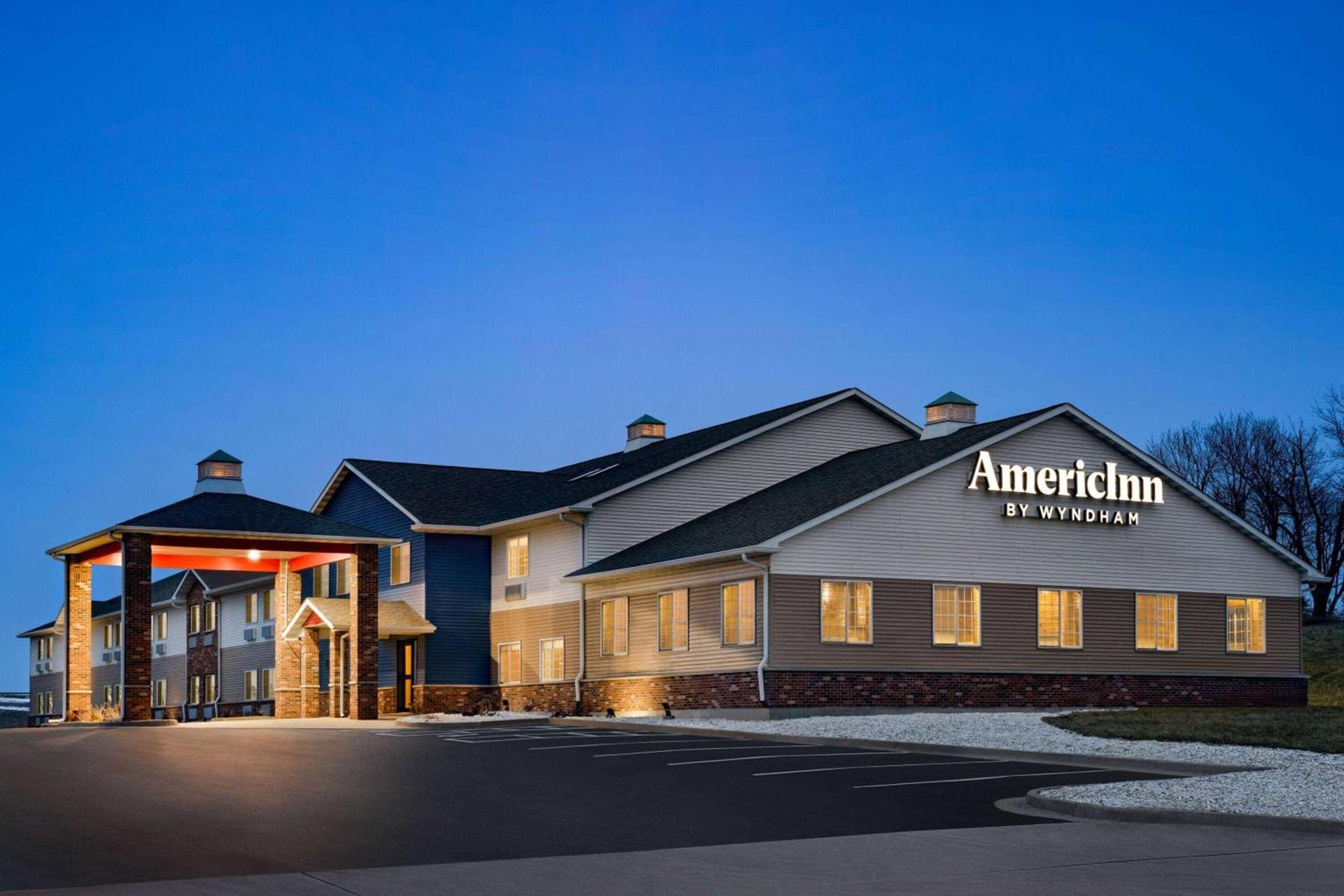 AmericInn by Wyndham Williamsburg photo 2