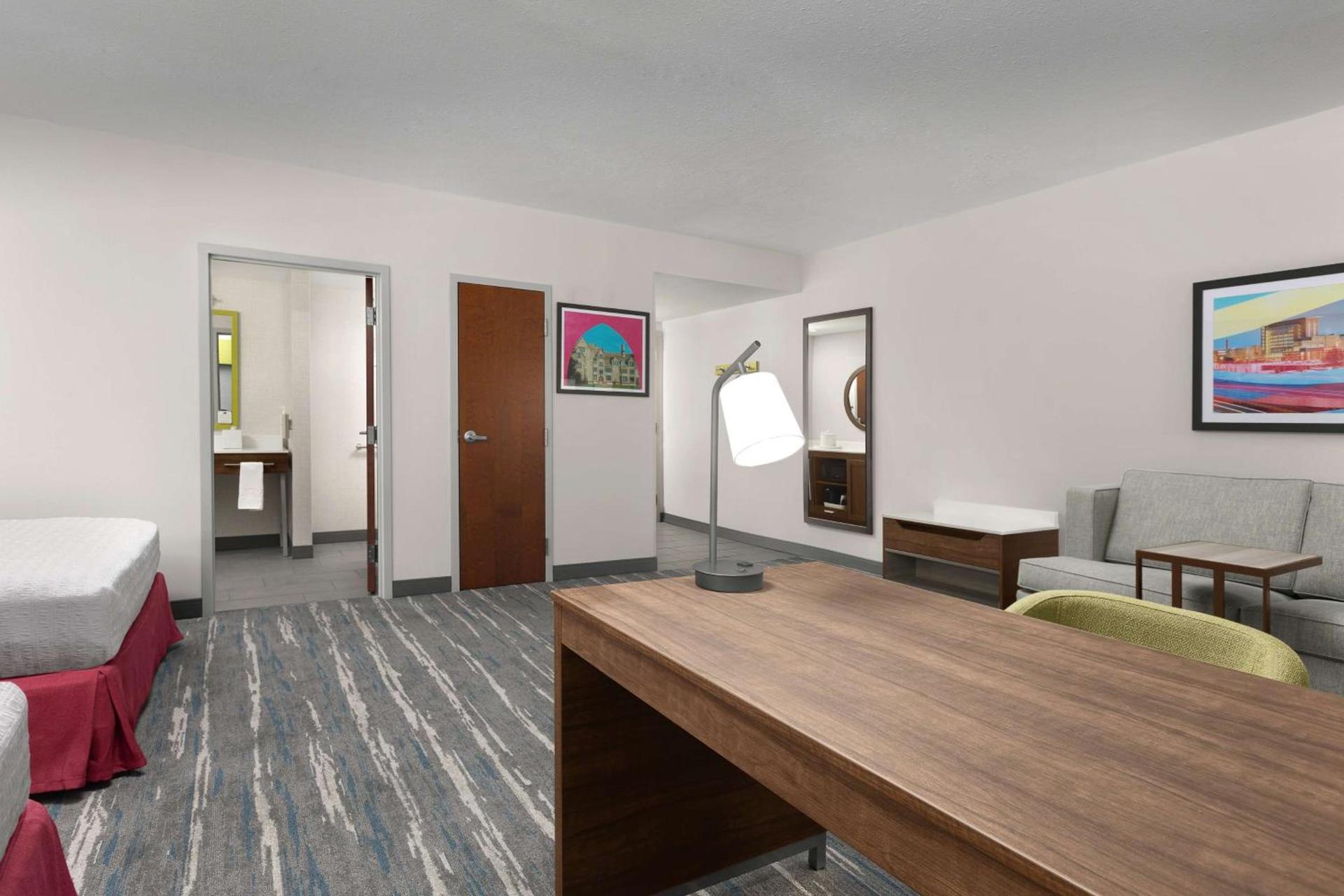 Hampton Inn & Suites Durham University Medical Center photo 31