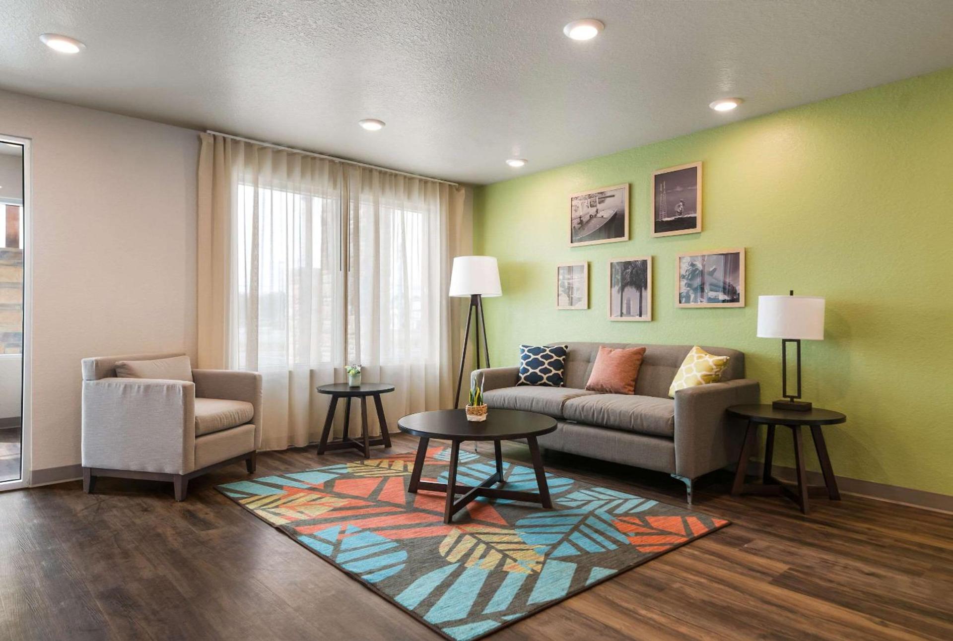 WoodSpring Suites Cocoa Beach - Rockledge photo 5