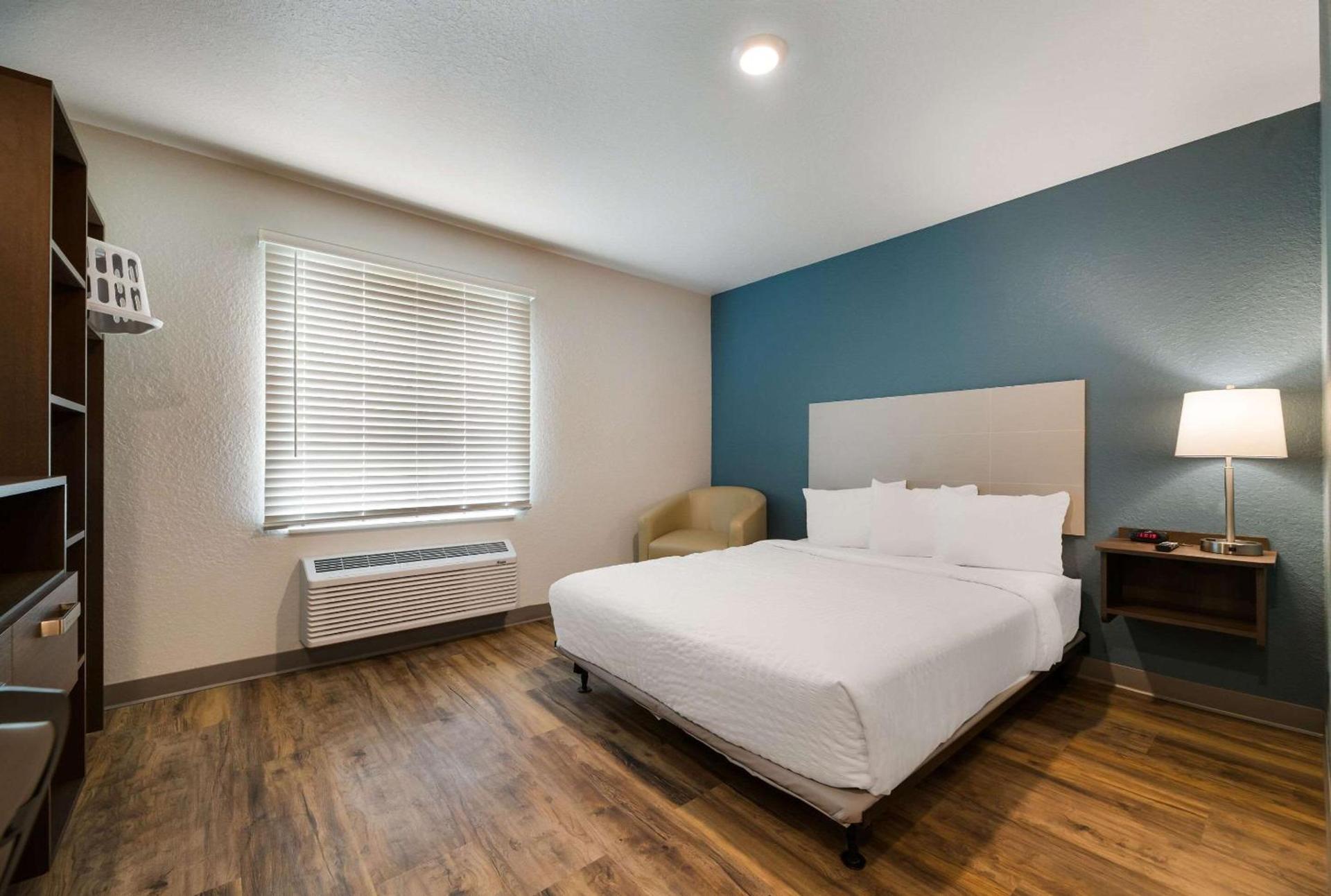 WoodSpring Suites Cocoa Beach - Rockledge photo 16