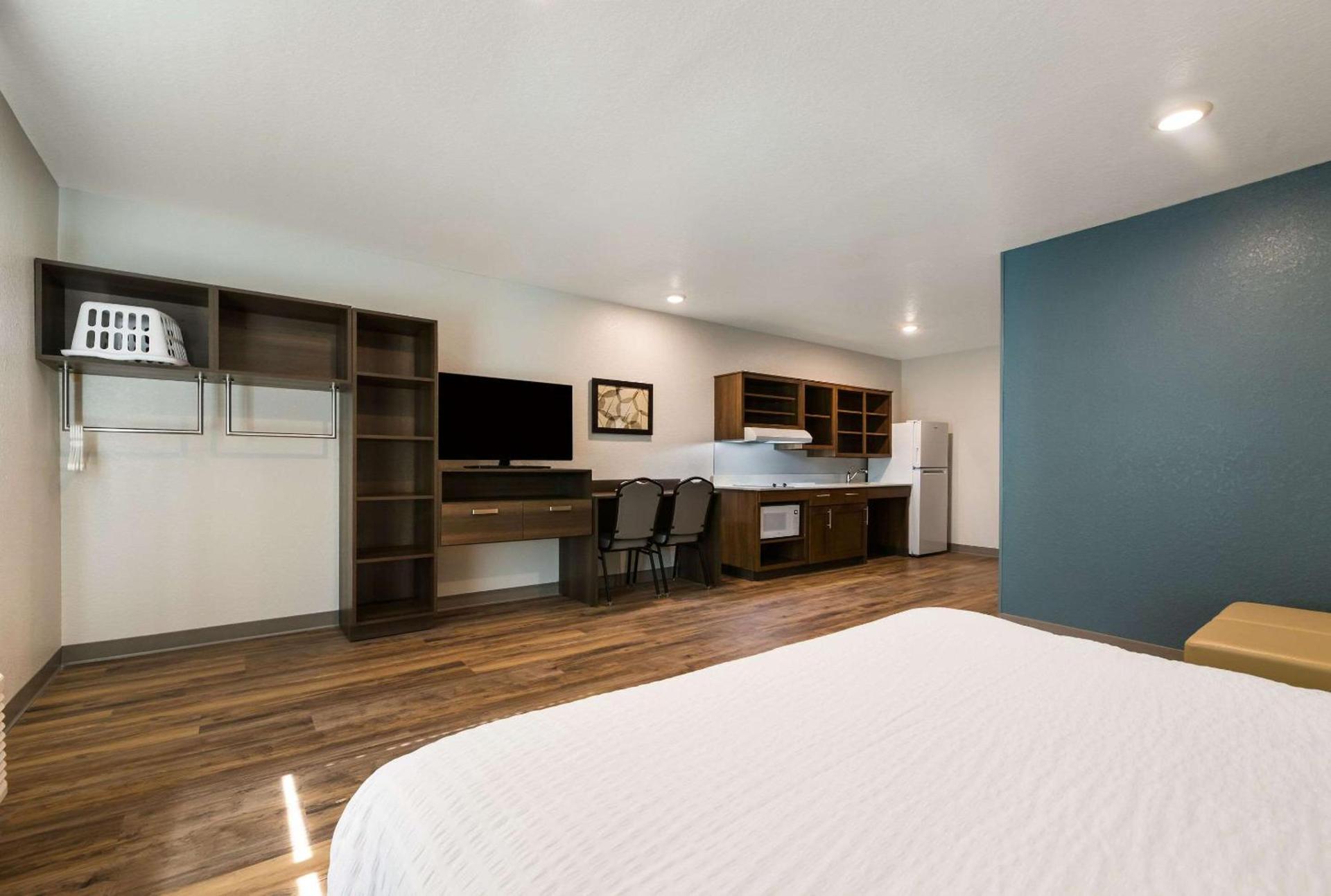 WoodSpring Suites Cocoa Beach - Rockledge photo 25