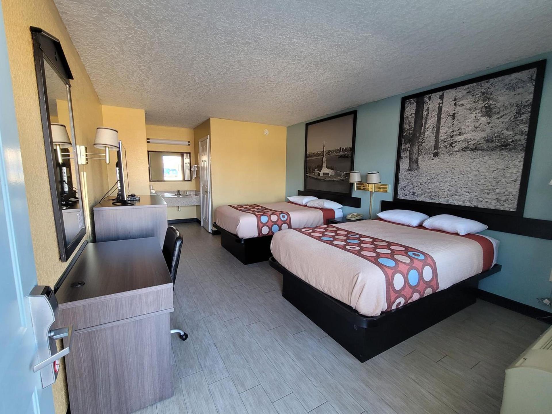 Super 8 by Wyndham Arkadelphia Caddo Valley Area photo 31