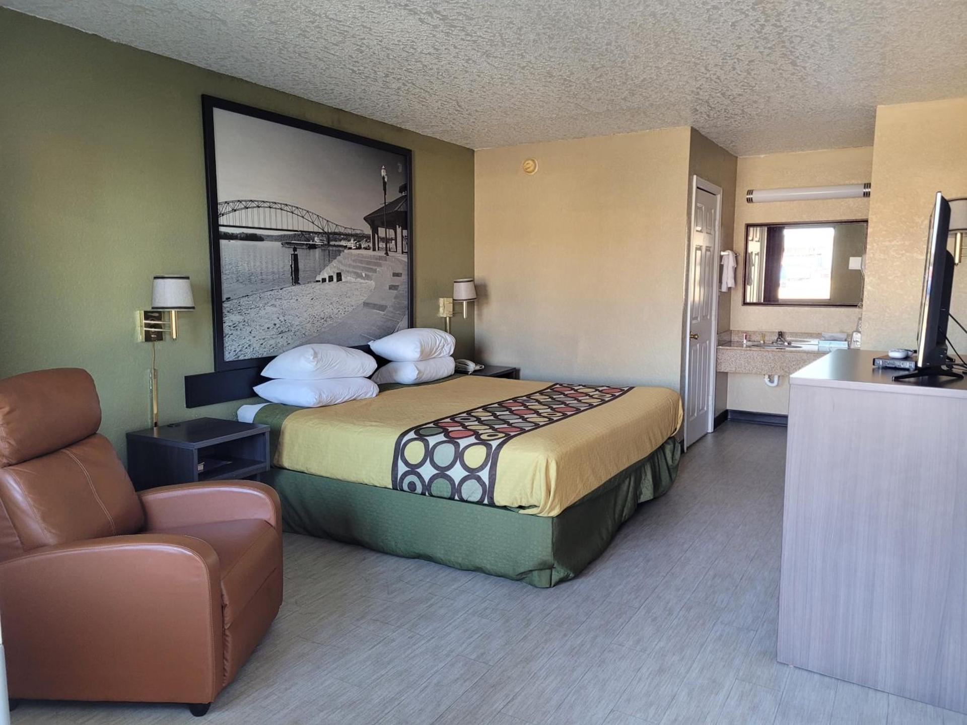 Super 8 by Wyndham Arkadelphia Caddo Valley Area photo 32