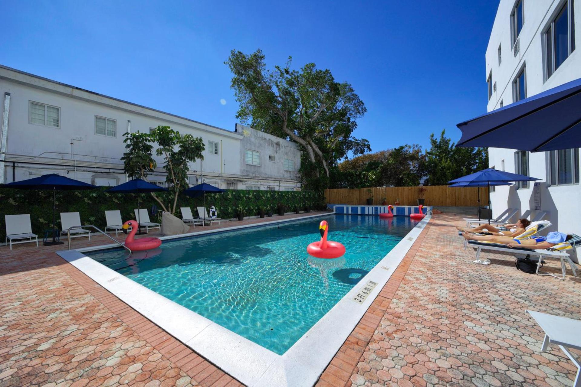 Tropics Hotel Miami Beach photo 17