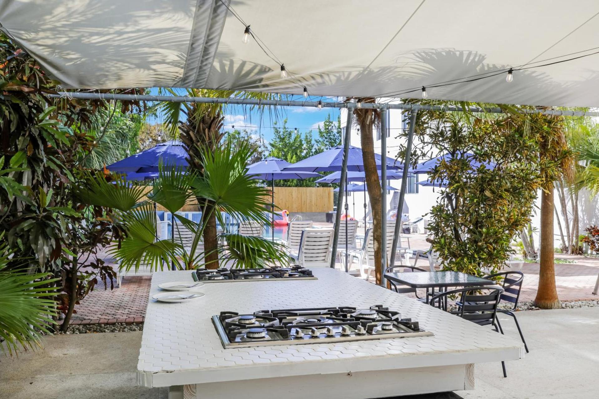 Tropics Hotel Miami Beach photo 33