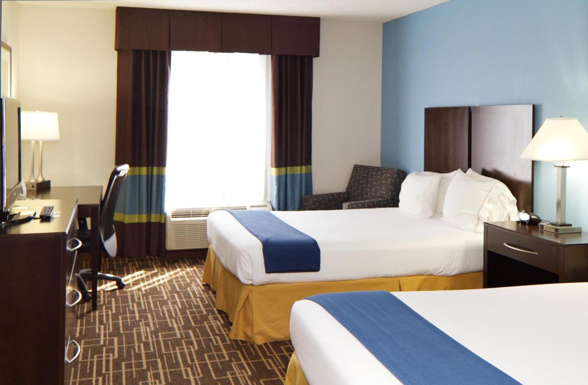 Holiday Inn Express & Suites Greenville-Downtown by IHG photo 34