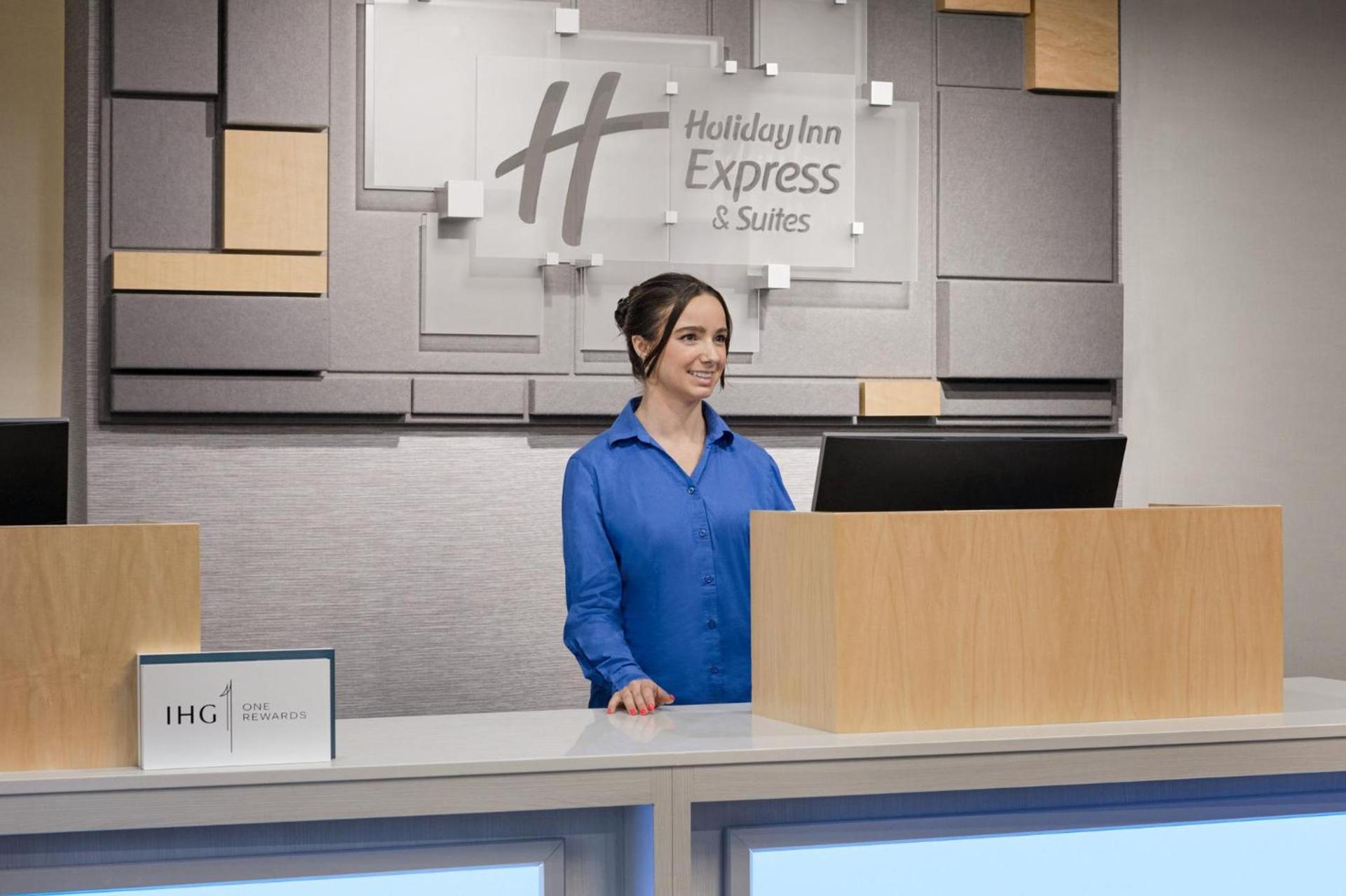 Holiday Inn Express & Suites Greenville-Downtown by IHG photo 60