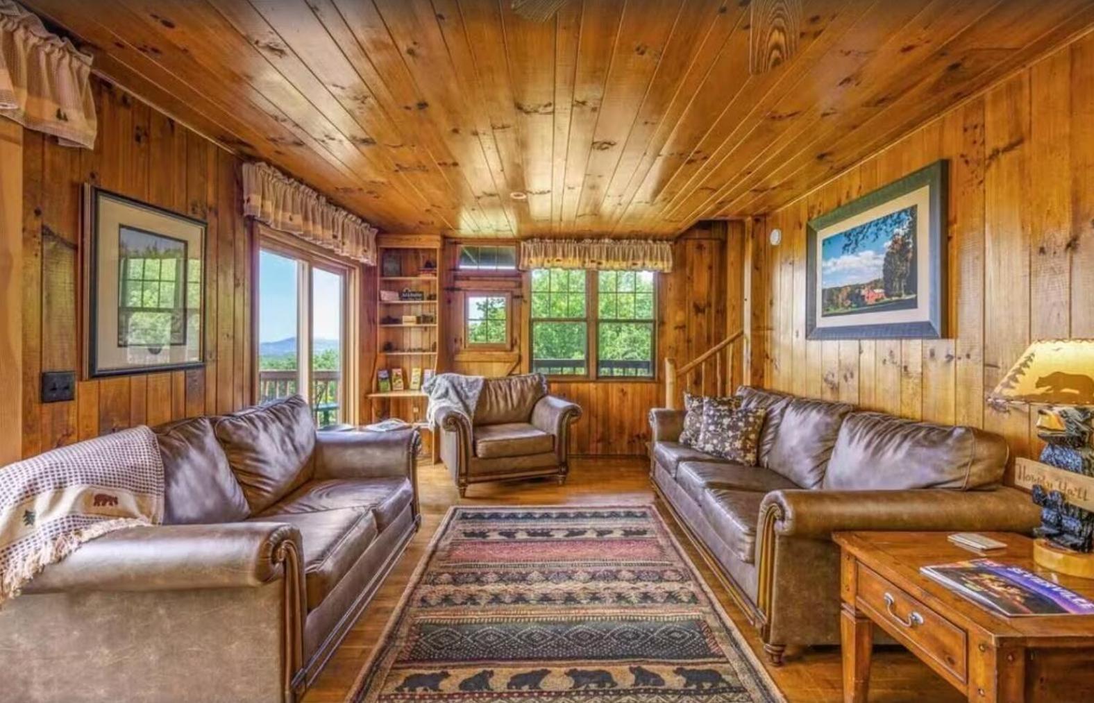 Little Greenbriar Lodge photo 62