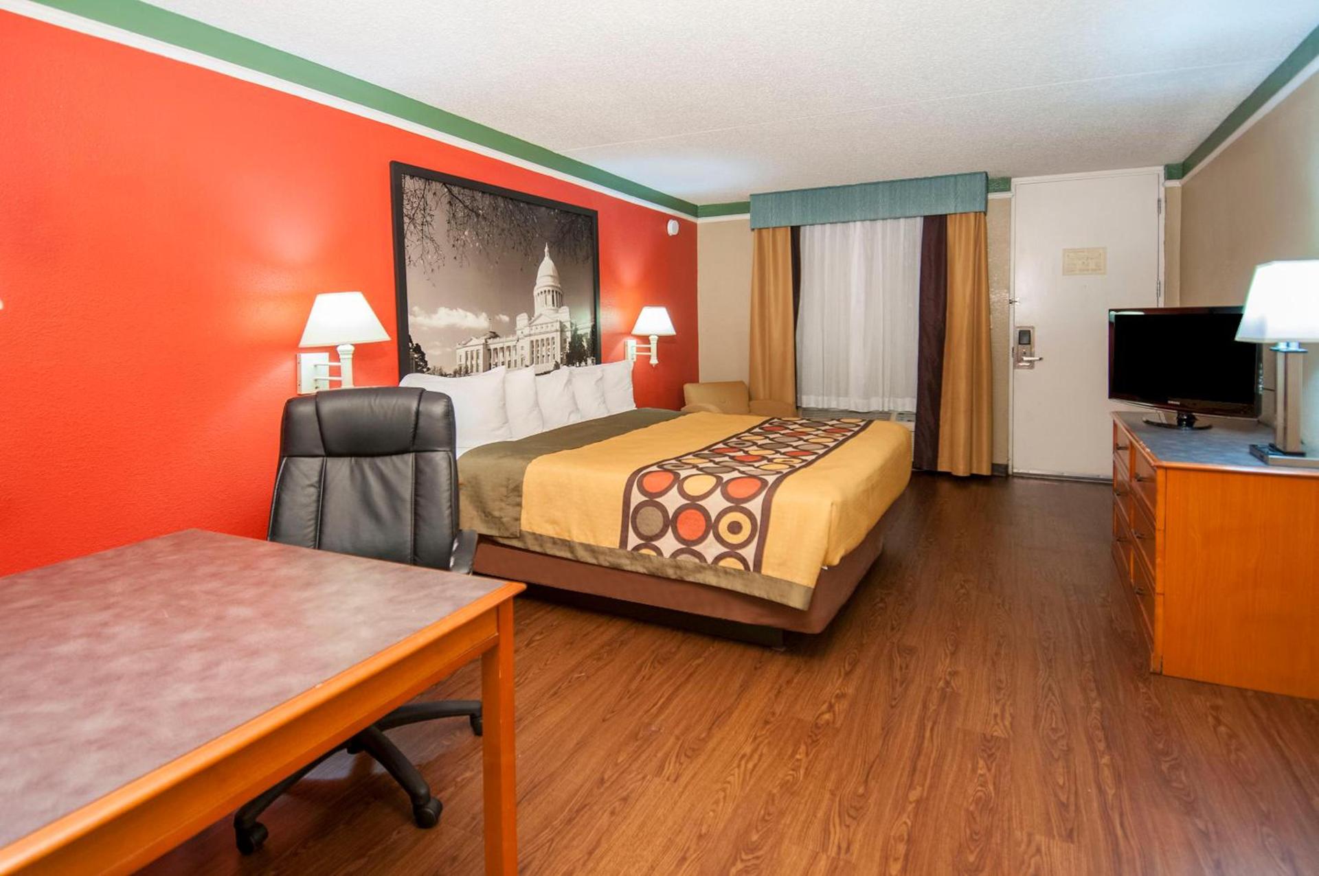 Super 8 by Wyndham Little Rock/Otter Creek photo 35