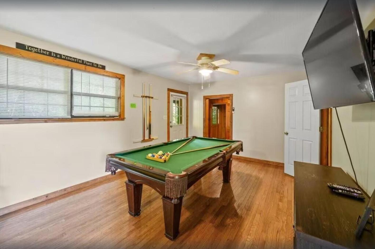 Little Greenbriar Lodge photo 6