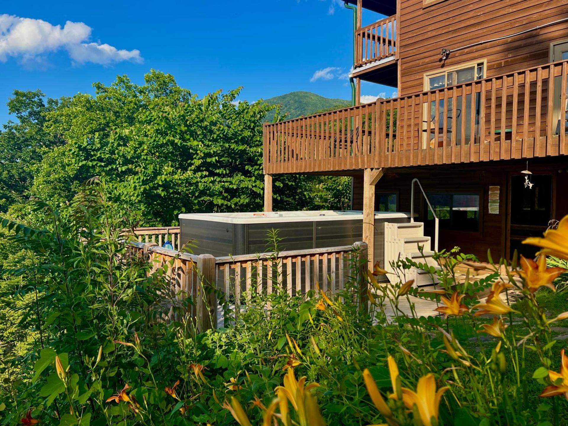 Little Greenbriar Lodge photo 7