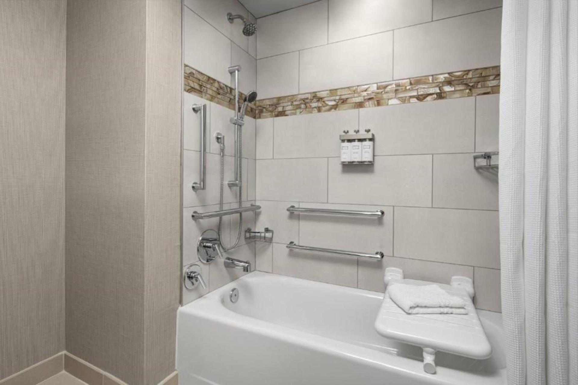 Residence Inn By Marriott Jacksonville-Mayo Clinic Area photo 21