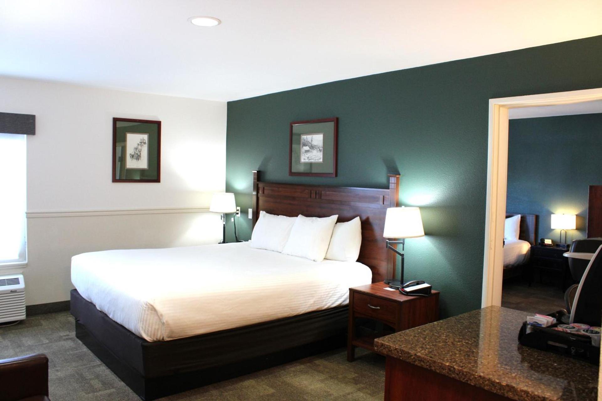 Boothill Inn and Suites photo 37