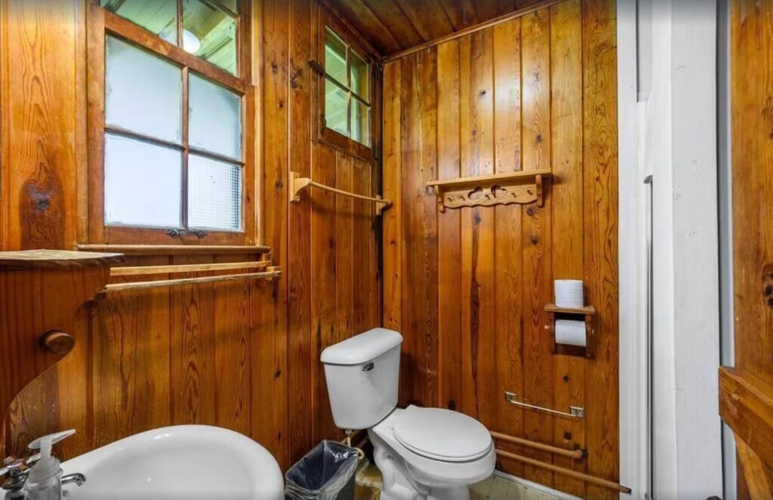Little Greenbriar Lodge photo 28