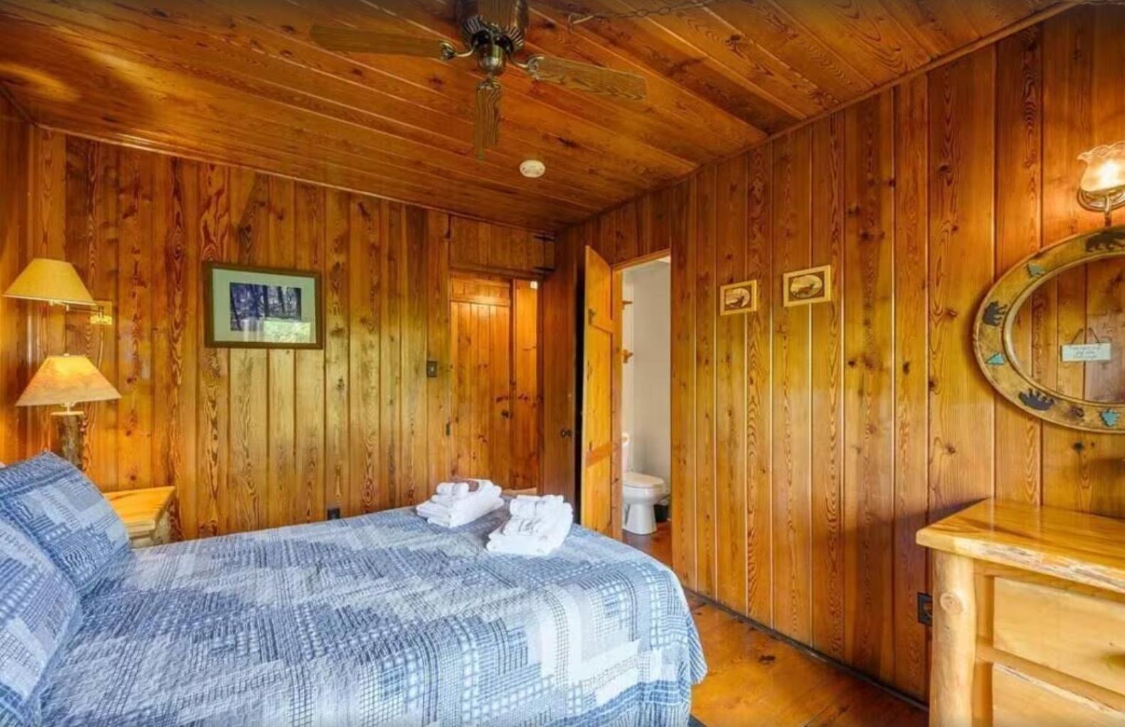 Little Greenbriar Lodge photo 30