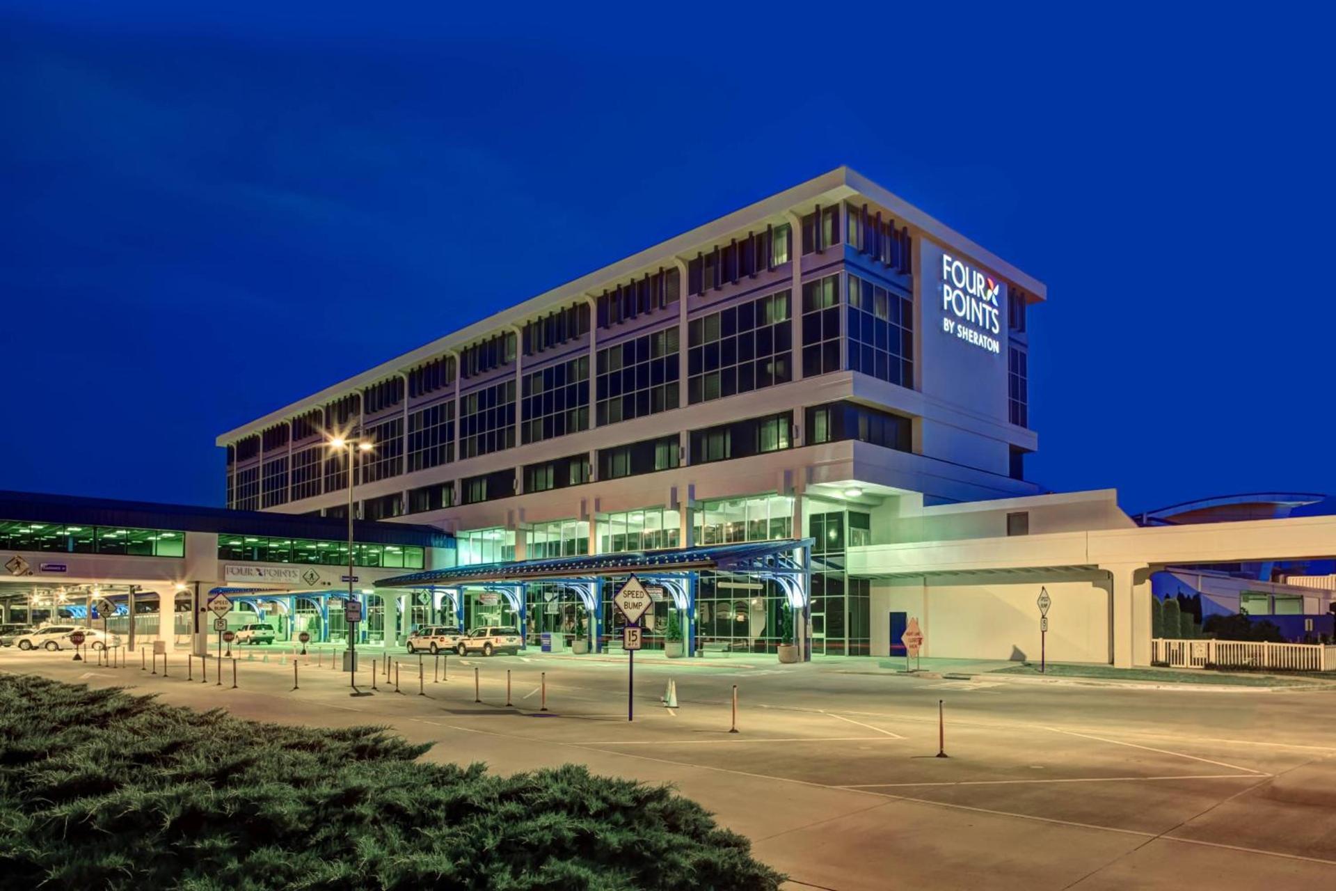 Four Points Huntsville Airport — hotel in Madison