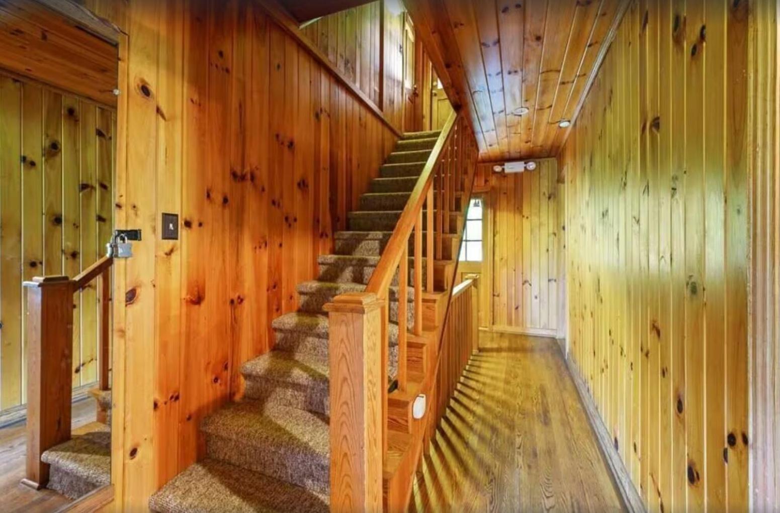 Little Greenbriar Lodge photo 36