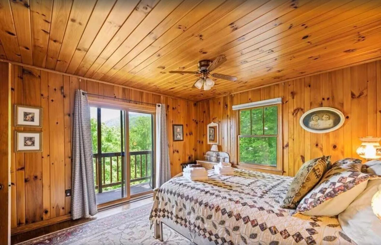 Little Greenbriar Lodge photo 39