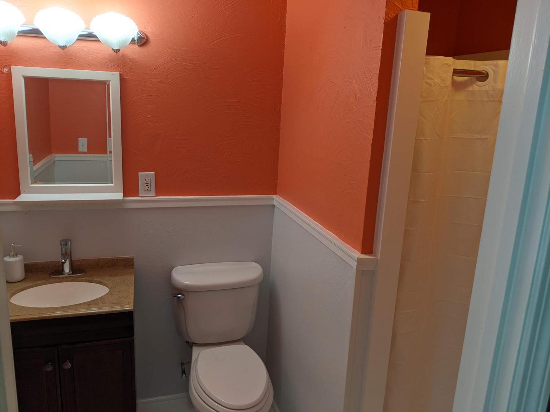 Riverboat Inn & Suites photo 53