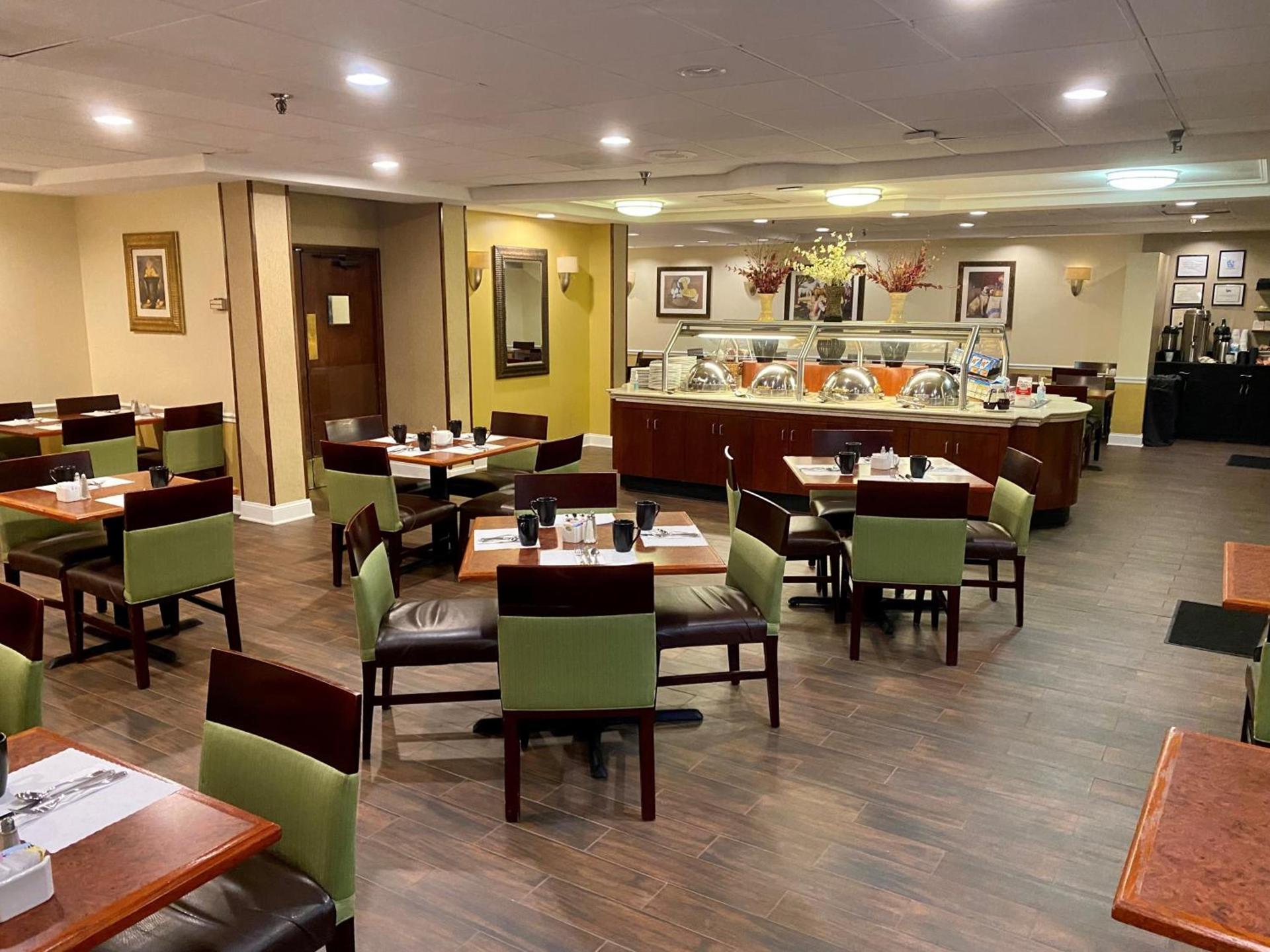 Radisson Hotel Philadelphia Northeast photo 46