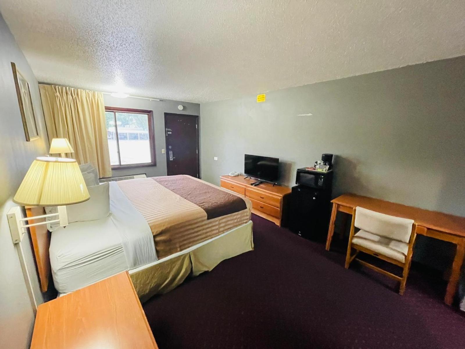 Sparta inn photo 12